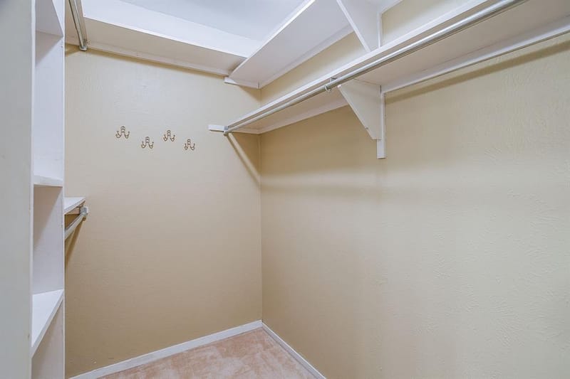13845 Leinsper Green Street, Dallas TX 75240 - Photo 20