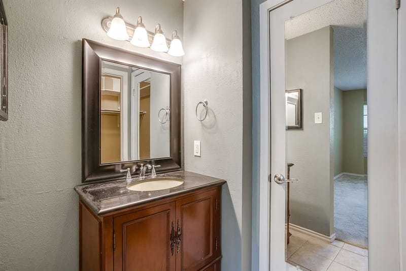 13845 Leinsper Green Street, Dallas TX 75240 - Photo 18