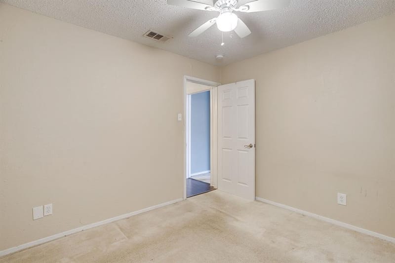 13845 Leinsper Green Street, Dallas TX 75240 - Photo 25