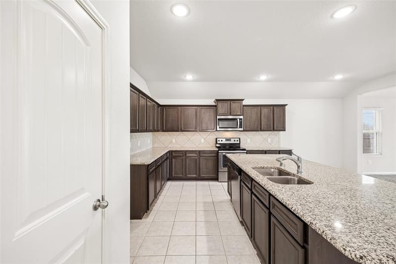 8020 Privet Street, Forney TX 75126 - Photo 6