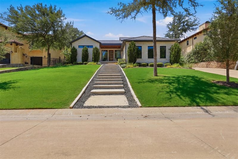 9433 Sagrada Park, Fort Worth TX 76126