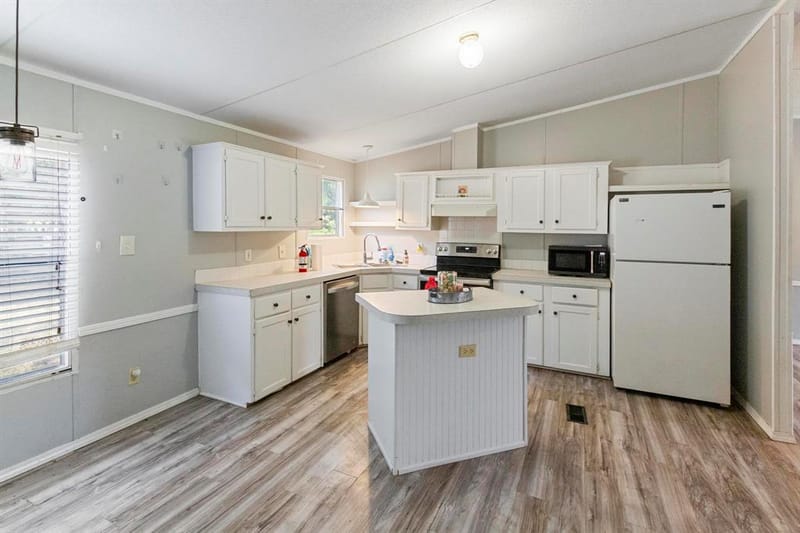 313 Hogan Lane, Whitesboro TX 76273 - Photo 7