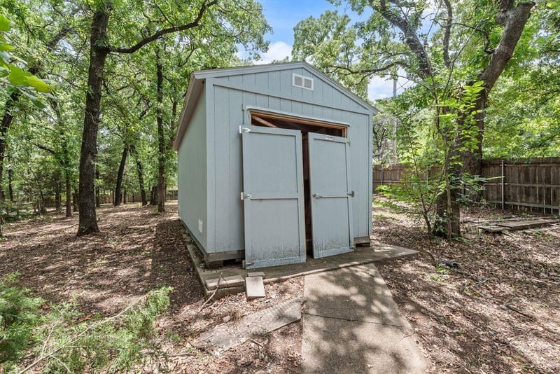 1022 Oak Tree Drive, Fort Worth TX 76140 - Photo 36