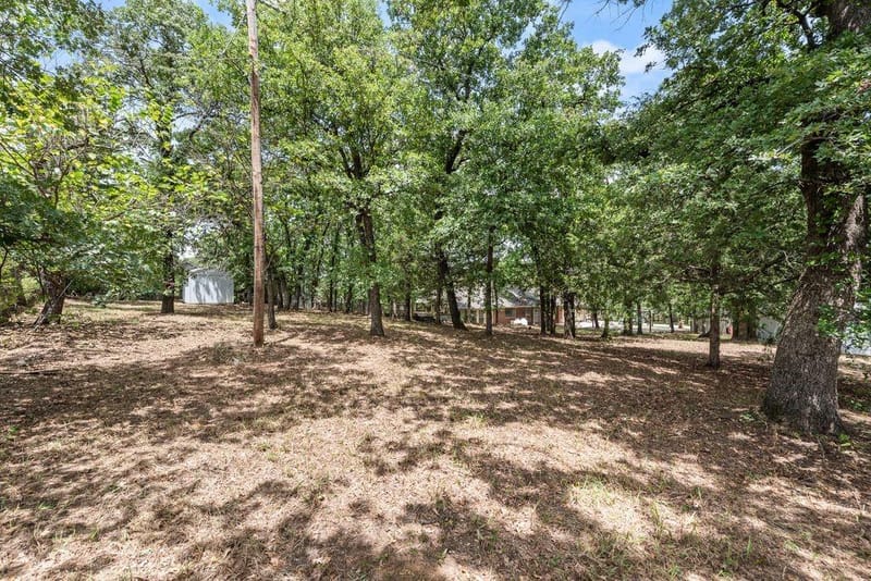 1022 Oak Tree Drive, Fort Worth TX 76140 - Photo 35