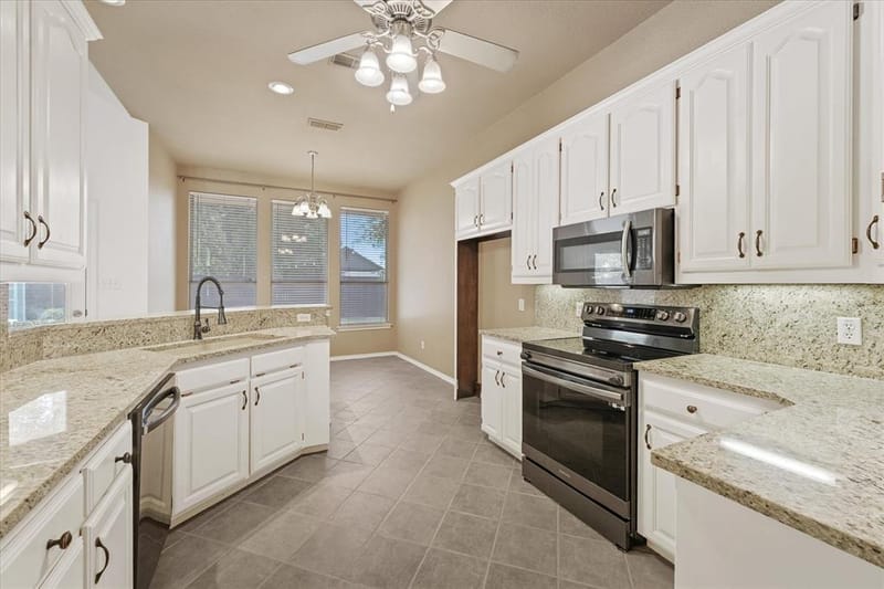 415 Valley View Lane, Krum TX 76249 - Photo 12