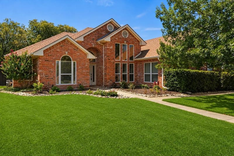 415 Valley View Lane, Krum TX 76249