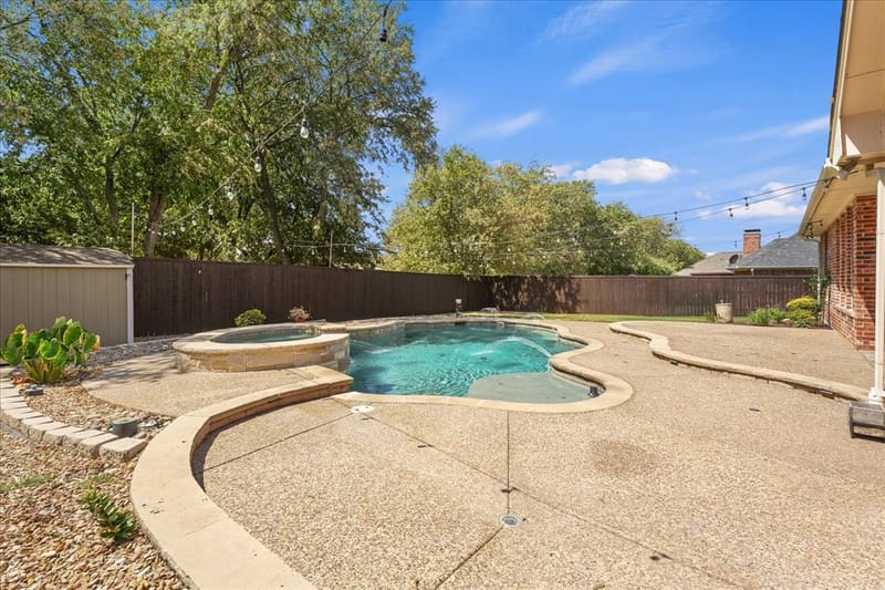 415 Valley View Lane, Krum TX 76249 - Photo 28
