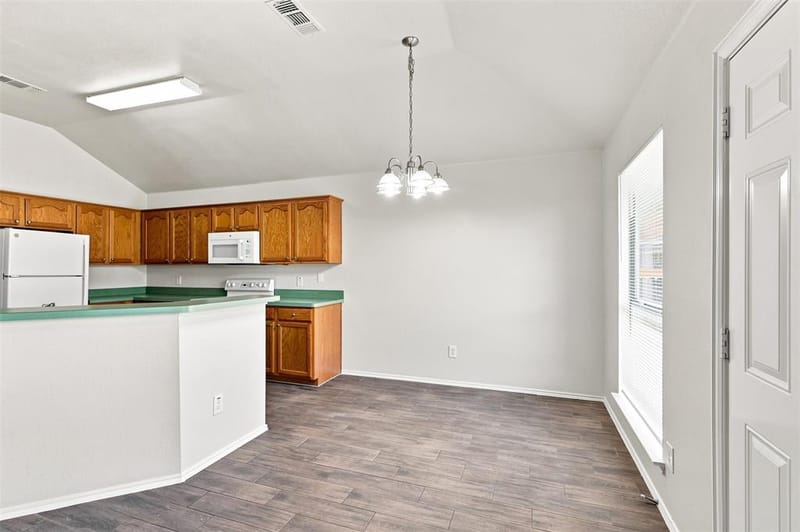 625 Jamie Lane, Mansfield TX 76063 - Photo 15