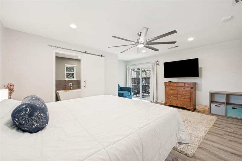 9407 Arborhill Drive, Dallas TX 75243 - Photo 14