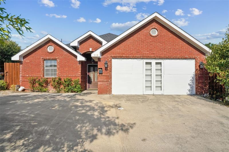 119 N Frances Street, Dallas TX 75211 - Photo 2