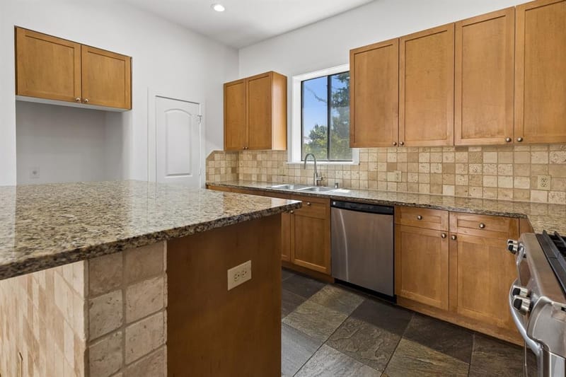 4211 Rawlins Street # 418, Dallas TX 75219 - Photo 18