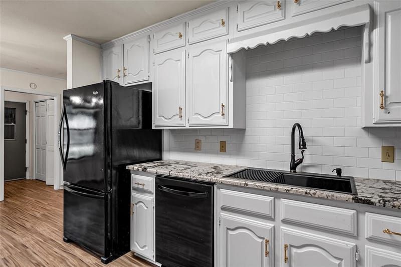 7024 Cheshire Drive, Waco TX 76712 - Photo 6