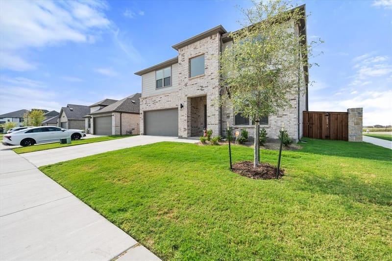 1421 Arciones Road, Fort Worth TX 76052