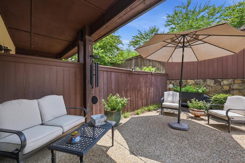 1110 Emerson Park Lane, Irving TX 75063 - Photo 27
