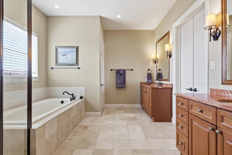 1110 Emerson Park Lane, Irving TX 75063 - Photo 22