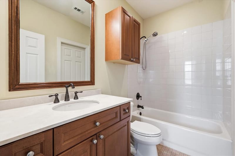 1110 Emerson Park Lane, Irving TX 75063 - Photo 24
