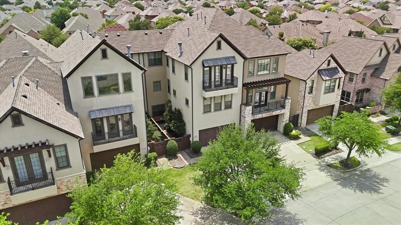1110 Emerson Park Lane, Irving TX 75063 - Photo 33