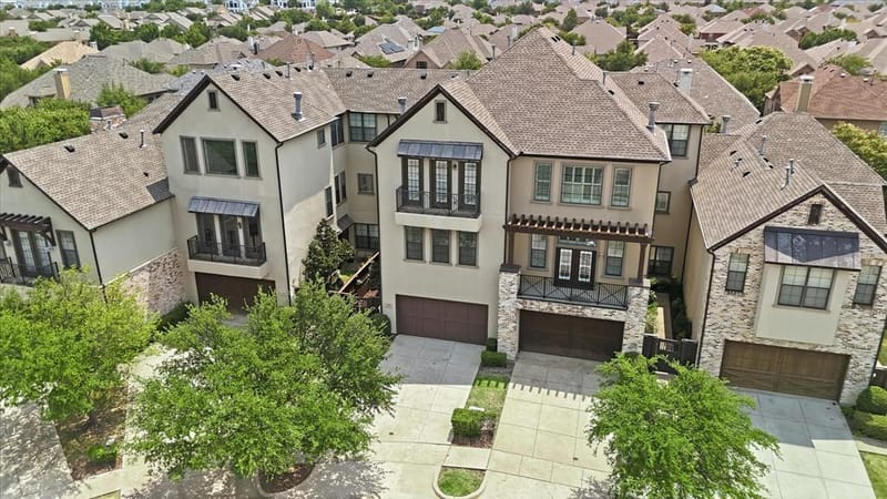 1110 Emerson Park Lane, Irving TX 75063 - Photo 31