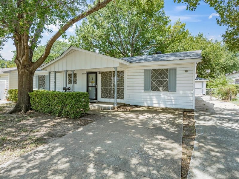 3323 William Brewster Drive, Irving TX 75062 - Photo 28