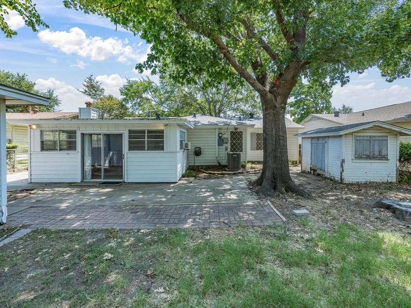 3323 William Brewster Drive, Irving TX 75062 - Photo 38