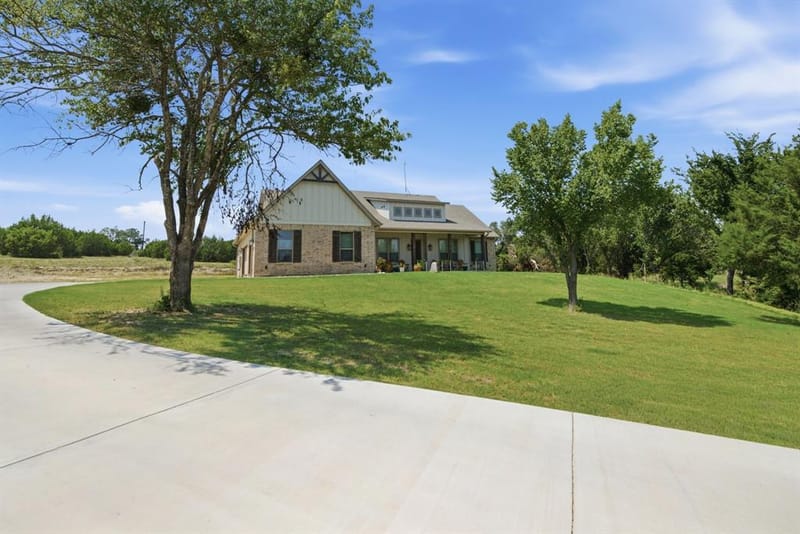 104 Grant Alan, Weatherford TX 76085