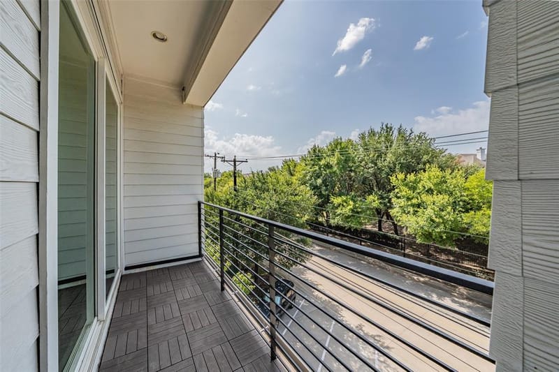 381 E Greenbriar Lane # 804, Dallas TX 75203 - Photo 24