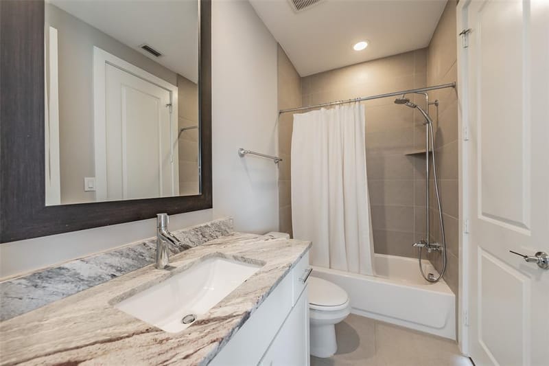 381 E Greenbriar Lane # 804, Dallas TX 75203 - Photo 34