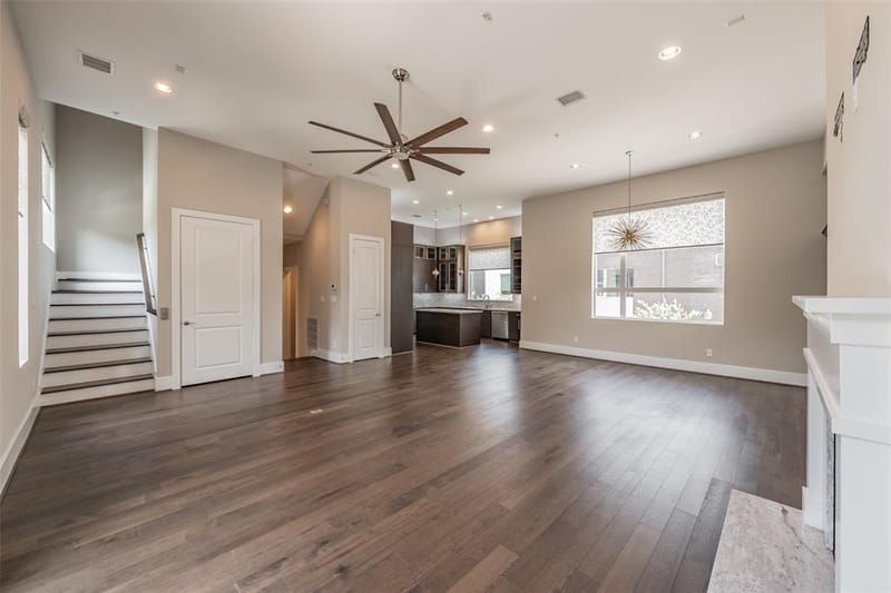 381 E Greenbriar Lane # 804, Dallas TX 75203 - Photo 14