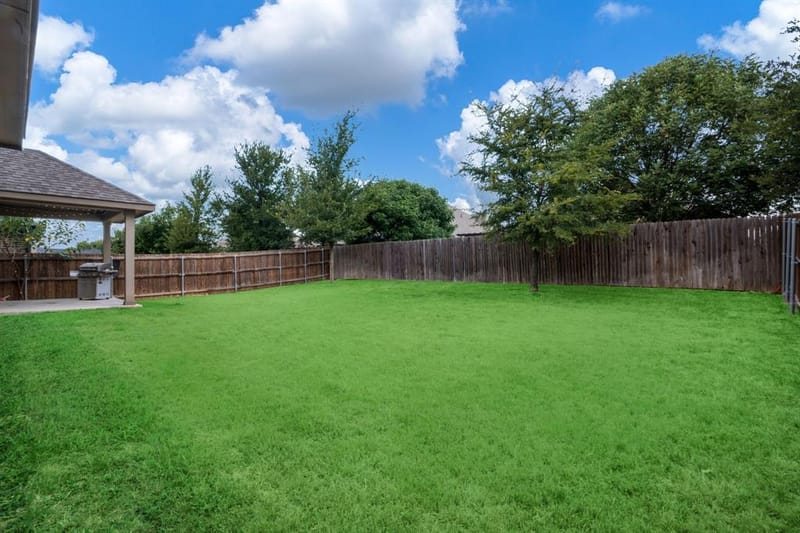 329 Strait Lane, Waxahachie TX 75165 - Photo 5