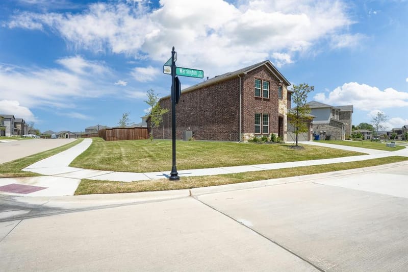6037 Warrington Street, Celina TX 76227 - Photo 3