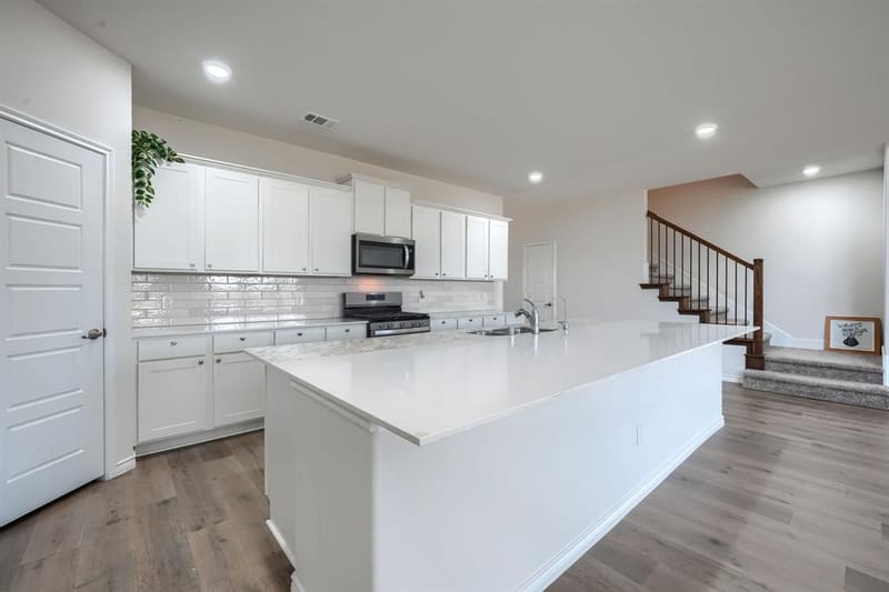 6037 Warrington Street, Celina TX 76227 - Photo 8