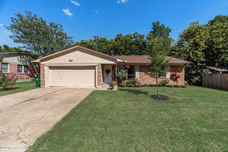 500 Kirven Avenue, Waxahachie TX 75165 - Photo 6