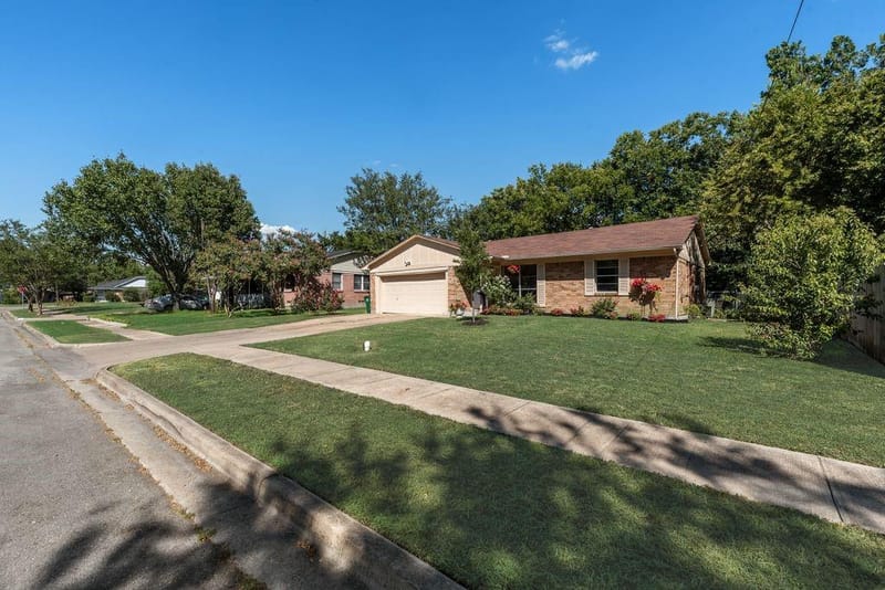 500 Kirven Avenue, Waxahachie TX 75165 - Photo 8