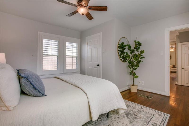 2745 Ivandell Avenue, Dallas TX 75211 - Photo 23