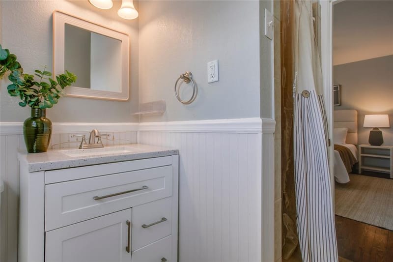 2745 Ivandell Avenue, Dallas TX 75211 - Photo 30