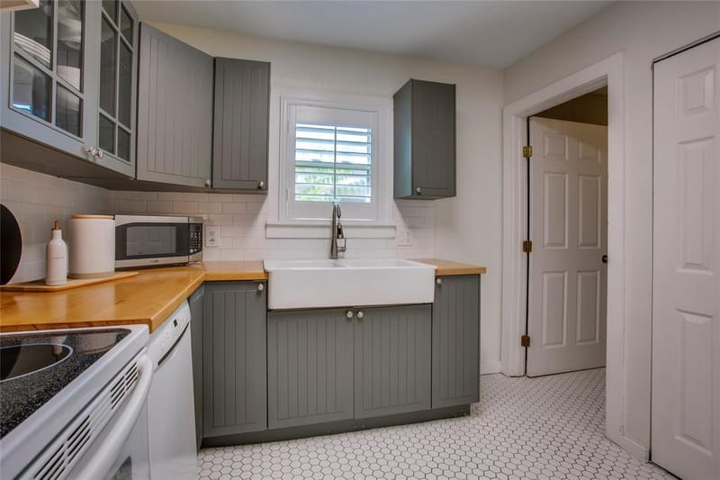 2745 Ivandell Avenue, Dallas TX 75211 - Photo 19