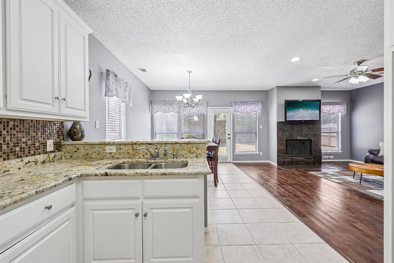 1910 Bentwood Court, Grapevine TX 76051 - Photo 13