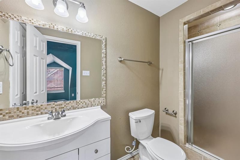 1910 Bentwood Court, Grapevine TX 76051 - Photo 34
