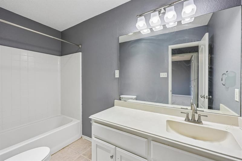 1910 Bentwood Court, Grapevine TX 76051 - Photo 29