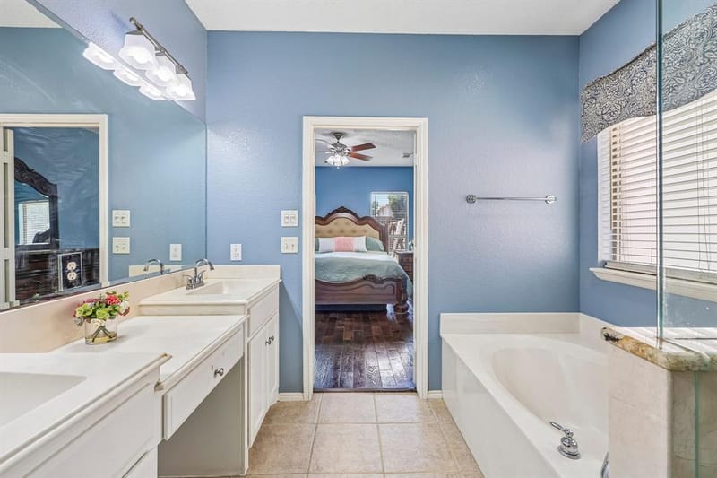 1910 Bentwood Court, Grapevine TX 76051 - Photo 25