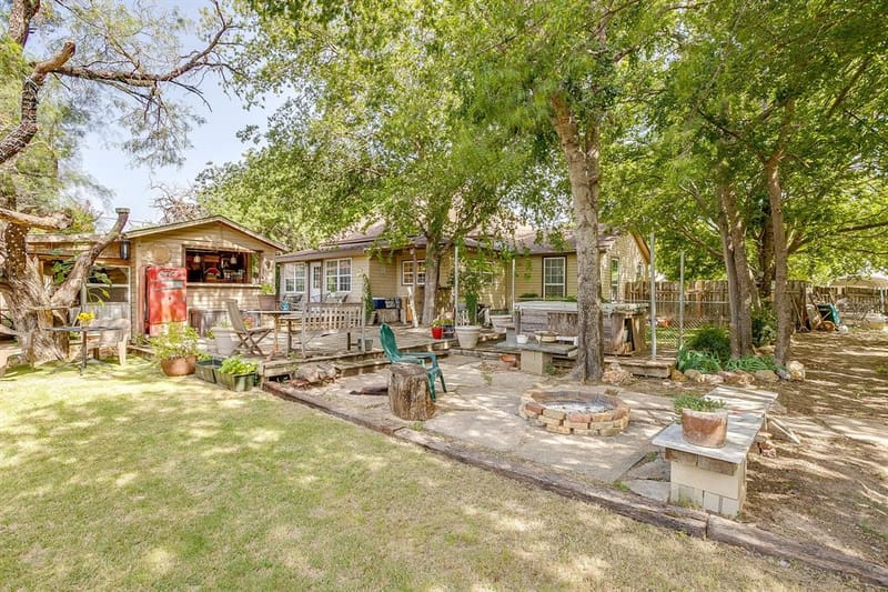 515 SW 13th Street, Mineral Wells TX 76067 - Photo 17