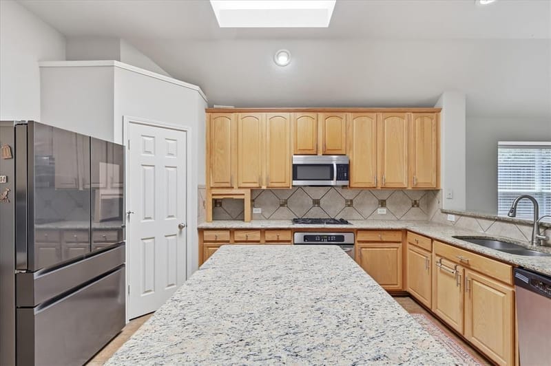 13875 Valley Mills Drive, Frisco TX 75033 - Photo 16