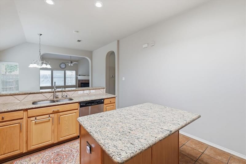 13875 Valley Mills Drive, Frisco TX 75033 - Photo 20