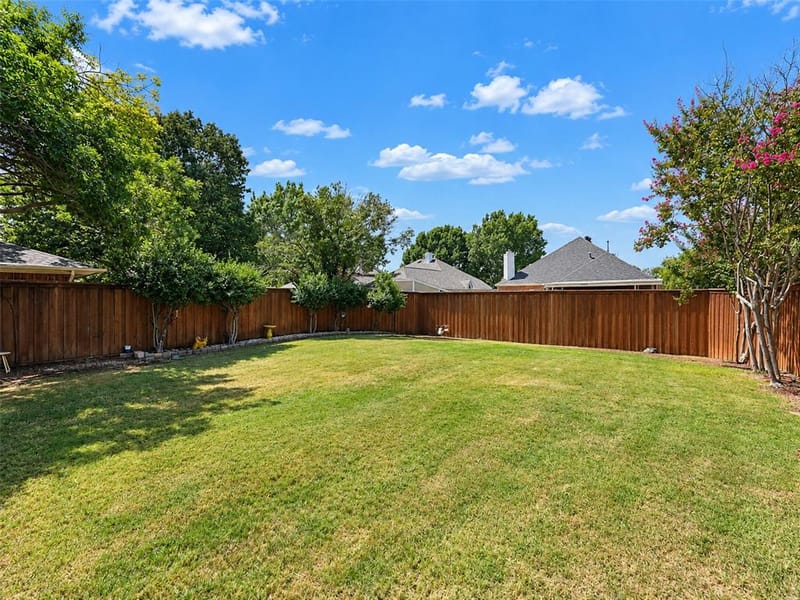 2136 Goldfinch Drive, Lewisville TX 75077 - Photo 30