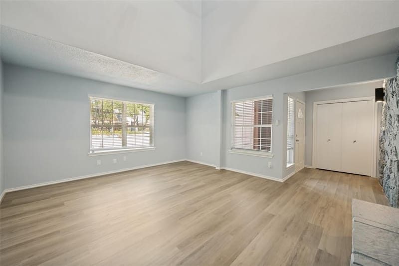 2229 Seville Court, Dalworthington Gardens TX 76013 - Photo 6