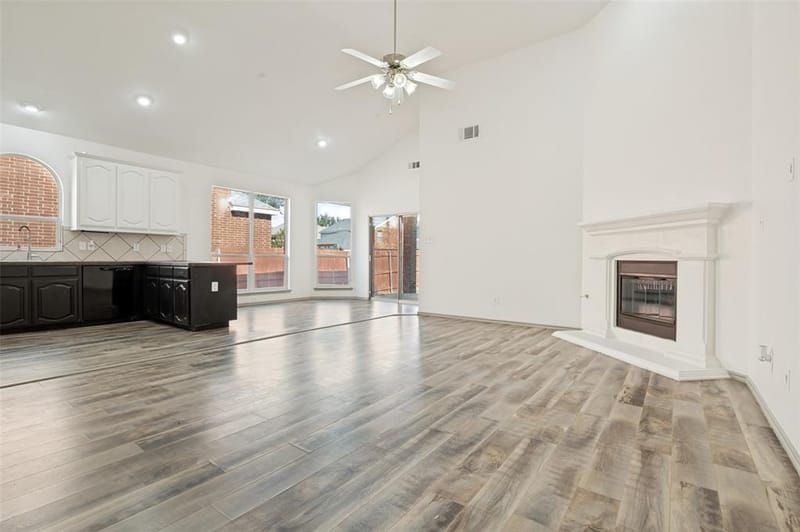 3255 Serpis, Grand Prairie TX 75054 - Photo 6