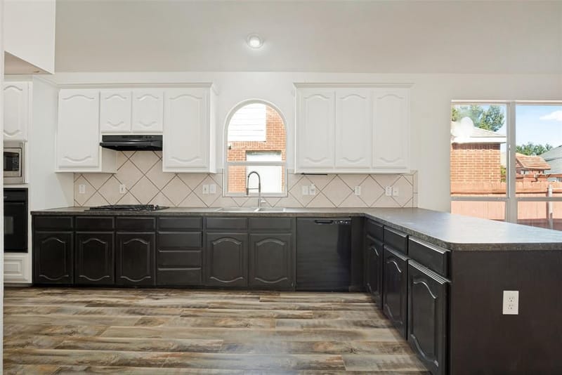 3255 Serpis, Grand Prairie TX 75054 - Photo 9