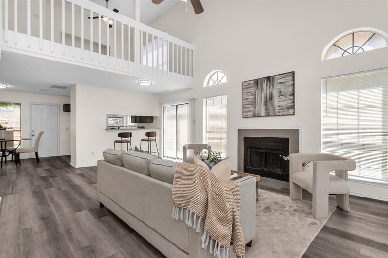 11805 S Eloise, Balch Springs TX 75180 - Photo 2