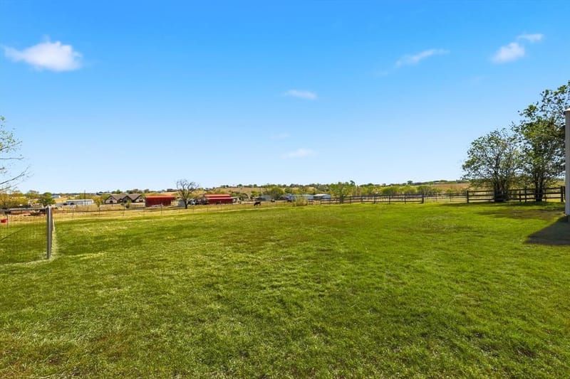 3873 Lois Road E, Sanger TX 76266 - Photo 39