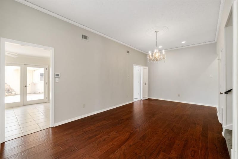 3020 Stonehenge Lane, Carrollton TX 75006 - Photo 4